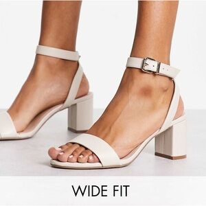 Dune London Wide Fit Block Heel in cream